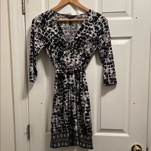 BCBGMaxAzria Black and Gray Tie Waist Jersey Knit Dress